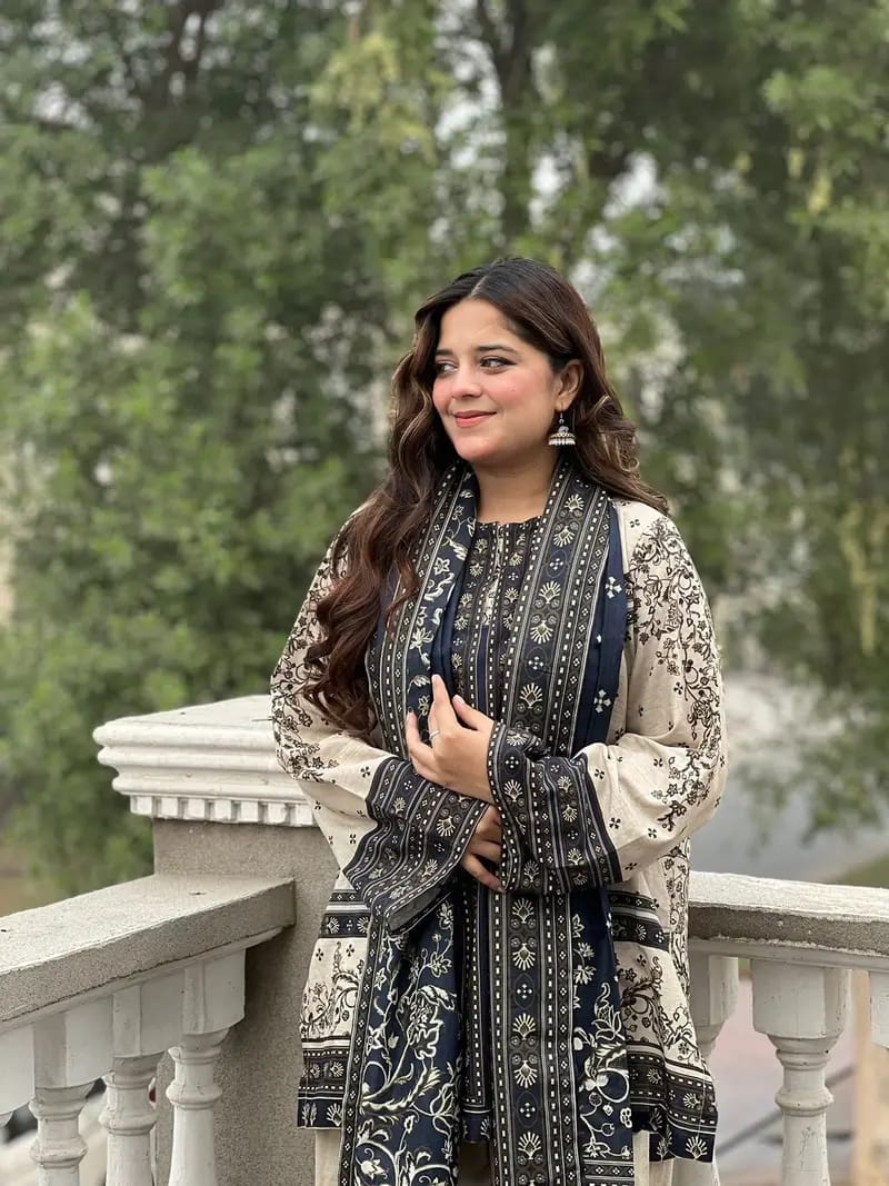 HAPPY( FARSHI SHALWAR) 3PC STITCHED FOR GIRLS