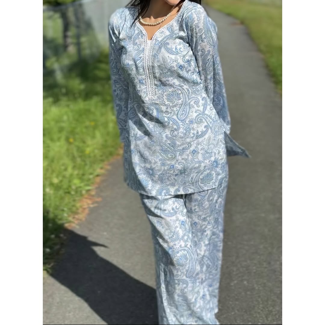 PRINTED LAWN 2PC STITCHED FR GIRLS