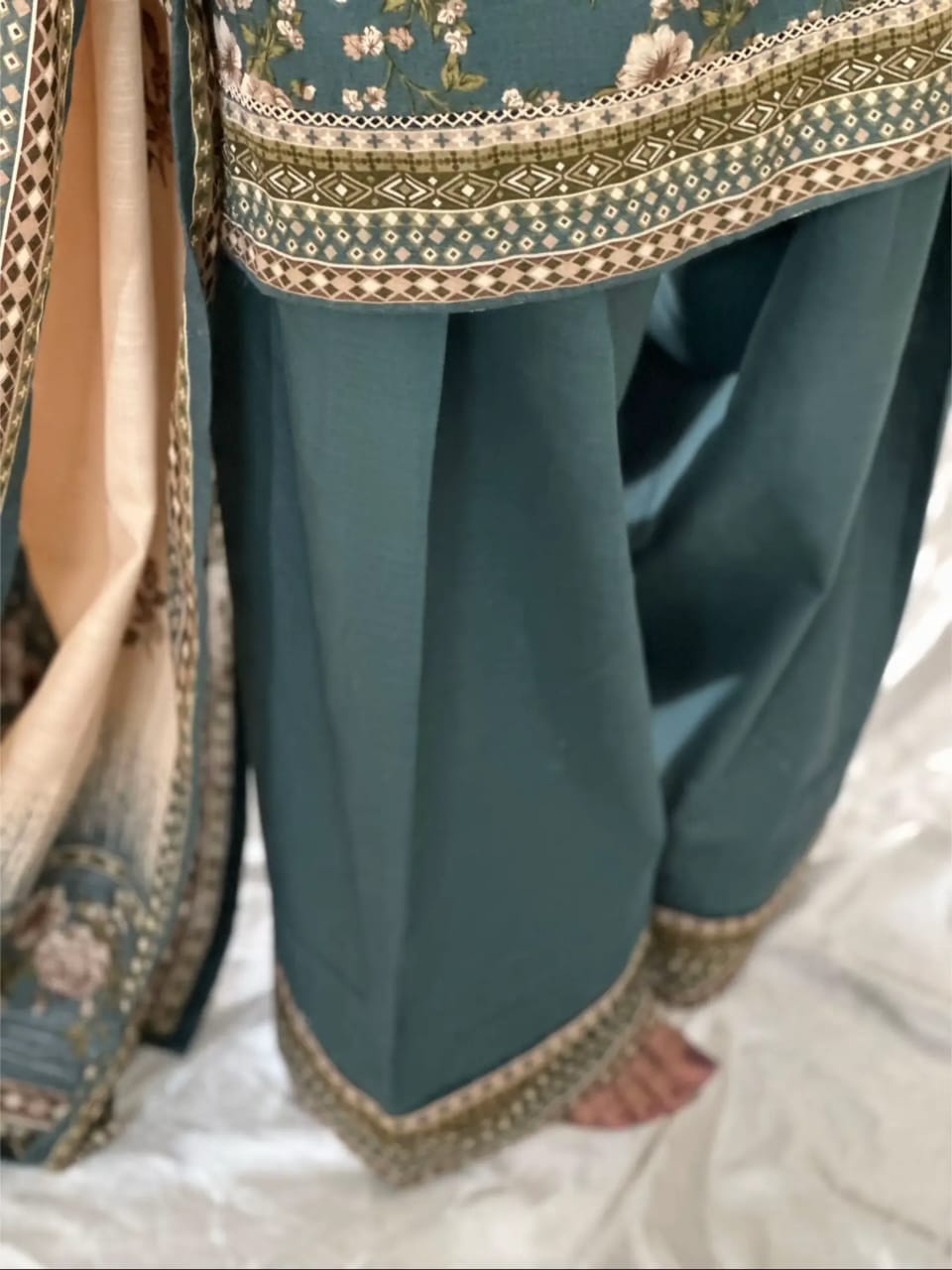 HIRA 3PC SUIT (FARSHI SHALWAR) STITCHED FOR GIRLS